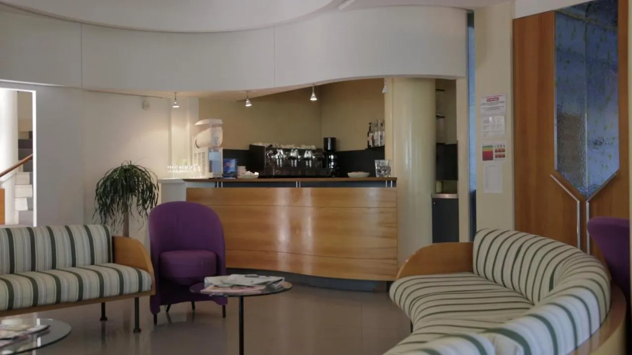 Hotel Brig Риччоне