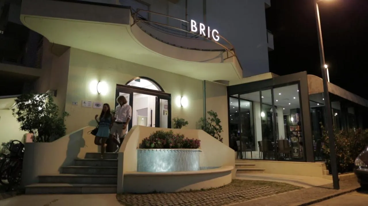 Hotel Brig Риччоне 3*,
